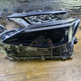 Frontscheinwerfer Toyota Yaris Cross OD-310 Links Scheinwerfer Headlight SCH8350993136rs