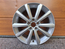 Load image into Gallery viewer, 1x Alufelge 16 Zoll 6.0" 5x100 45ET Glanz Silber 2G0601025AF VW I Rim Wheel FEL8025990609vs