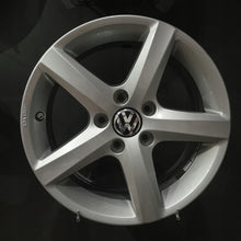Laden Sie das Bild in den Galerie-Viewer, 4x Alufelge 16 Zoll 6.5" 5x112 42ET Glanz Silber 3AA071496 VW Passat Jetta FEL5743036158ps
