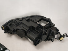 Load image into Gallery viewer, Frontscheinwerfer VW Golf VIII 5H1941005 5H1941006 LED Rechts oder Links SCH8224148521wt
