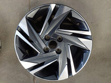 Load image into Gallery viewer, 1x Alufelge 16 Zoll 6.0" 5x114.3 50ET Glanz Graphit 52910-Q0200 Hyundai I Mg FEL8024912270ky