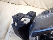 Load image into Gallery viewer, Frontscheinwerfer Mazda III Links Scheinwerfer Headlight SCH3090946642vv