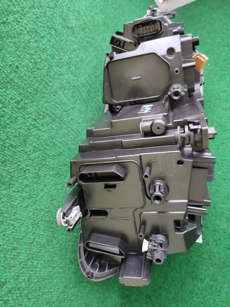 Frontscheinwerfer VW Touran 5TB941035E Links Scheinwerfer Headlight SCH9731931987lu