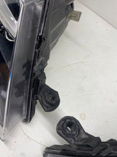 Load image into Gallery viewer, Frontscheinwerfer Seat Leon 5F1941007 5F1941008A LED Ein Satz Headlight