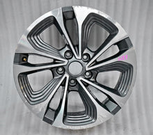 Load image into Gallery viewer, 1x Alufelge 17 Zoll 7.0&quot; 5x114.3 44ET Glanz Graphit 403009897 Mg Captur