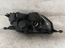 Laden Sie das Bild in den Galerie-Viewer, Frontscheinwerfer Skoda Rapid 5JB941015 Links Scheinwerfer Headlight SCH5097543775oc
