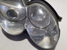 Laden Sie das Bild in den Galerie-Viewer, Frontscheinwerfer Mercedes-Benz Sl R230 A2308206261 Xenon Rechts Headlight