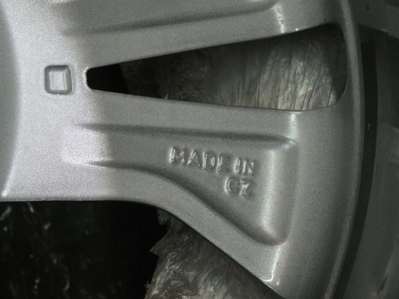 1x Alufelge 18 Zoll 7.5" 5x114.3 55ET 52910-G4400 Hyundai Elantra Rim Wheel