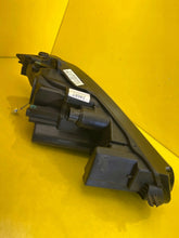 Laden Sie das Bild in den Galerie-Viewer, Frontscheinwerfer Jaguar Xf X250 CX23-13W030-AG Xenon Links Headlight SCH6468795740gy