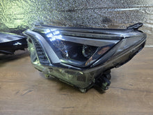 Load image into Gallery viewer, Frontscheinwerfer Toyota W3049 Links Scheinwerfer Headlight SCH3864719971rv