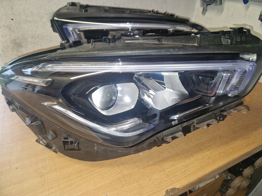 Frontscheinwerfer Mercedes-Benz Cla A1189062500 LED Rechts oder Links