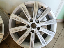 Load image into Gallery viewer, 1x Alufelge 17 Zoll 6.5&quot; 5x112 48,5ET 5TA601025J VW Touran Rim Wheel