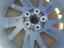 Laden Sie das Bild in den Galerie-Viewer, 1x Alufelge 17 Zoll 7.0&quot; 5x112 45ET 81A601025 Audi Q2 Rim Wheel