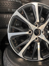 Load image into Gallery viewer, 1x Alufelge 15 Zoll 5.0" 4x100 39ET Glanz Schwarz 426110DJ10 Toyota Aygo FEL5010872398wi