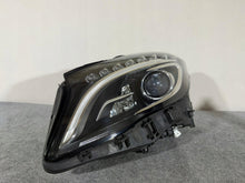 Laden Sie das Bild in den Galerie-Viewer, Frontscheinwerfer Mercedes-Benz Gla A1569062300 Links Scheinwerfer Headlight SCH5905544135rg