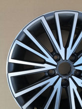 Laden Sie das Bild in den Galerie-Viewer, 1x Alufelge 17 Zoll 7.0" 5x112 49ET 5F0601025Q Mg Leon Rim Wheel FEL2550125033mb