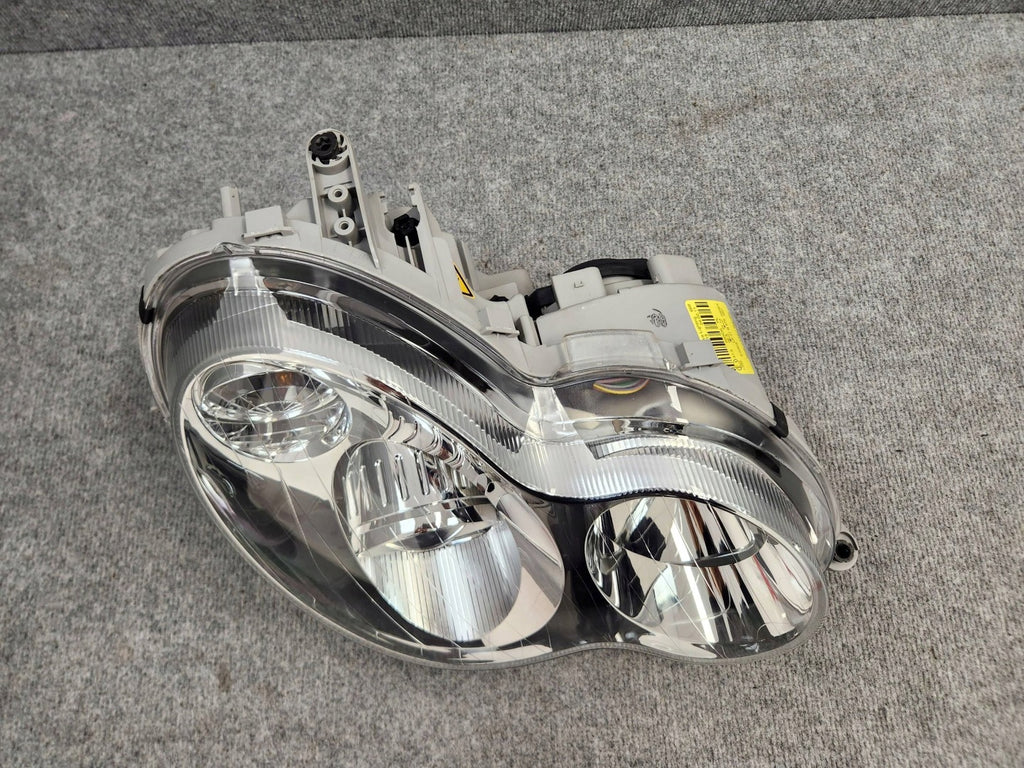 Frontscheinwerfer Mercedes-Benz W203 A2038203659SCZ 030116627815 Xenon Rechts SCH2853212262ru