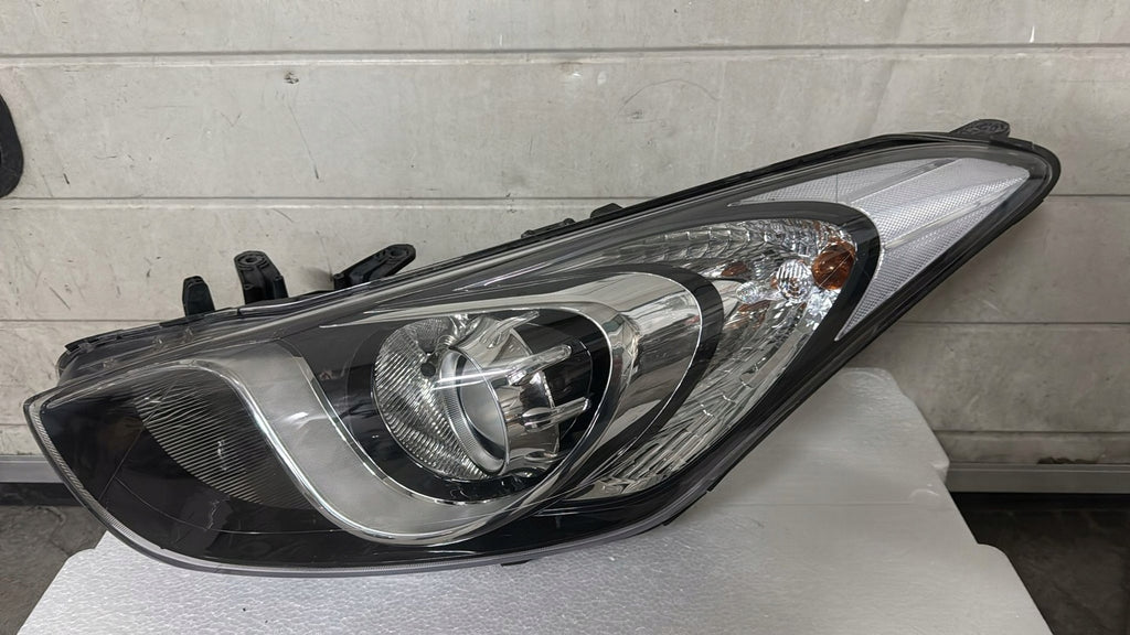 Frontscheinwerfer Hyundai I30 Links Scheinwerfer Headlight SCH2387142262cb