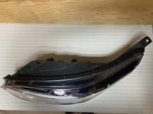 Laden Sie das Bild in den Galerie-Viewer, Frontscheinwerfer Kia Ceed 92101J7100 LED Links Scheinwerfer Headlight