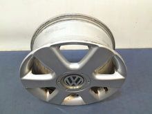 Load image into Gallery viewer, 1x Alufelge 16 Zoll 6.5&quot; 5x112 T0601025C VW Jetta Rim Wheel