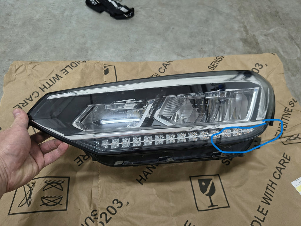 Frontscheinwerfer VW Touran 5TB941035B 5TB941035 LED Links Headlight SCH3592714387uc