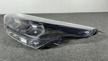Laden Sie das Bild in den Galerie-Viewer, Frontscheinwerfer Kia Ceed 92101J7500 Full LED Ein Stück (Rechts oder Links)