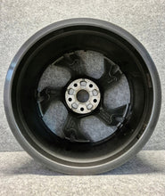Load image into Gallery viewer, 1x Alufelge 18 Zoll 8.0" 5x112 46ET Glanz Graphit 8Y0601025H Audi A3 Mg FEL2754450912ev
