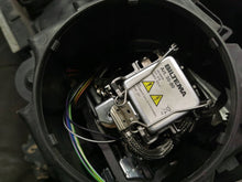 Load image into Gallery viewer, Frontscheinwerfer VW Touran 1T1941752A Rechts Scheinwerfer Headlight SCH8112811337uv