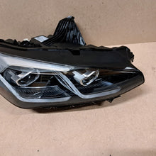 Laden Sie das Bild in den Galerie-Viewer, Frontscheinwerfer BMW 2 Active Tourer U06 5A42248 LED Rechts Headlight