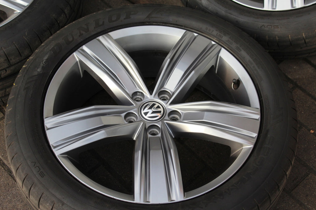 4x Alufelge 19 Zoll 7.0" 5x112 43ET Glanz Graphit 5NN601025 Mg Tiguan Allspace