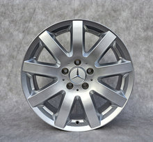 Laden Sie das Bild in den Galerie-Viewer, 1x Alufelge 17 Zoll 8.0" 5x112 38ET Glanz Silber 2114013502 Mercedes-Benz W211 FEL5319485287rh