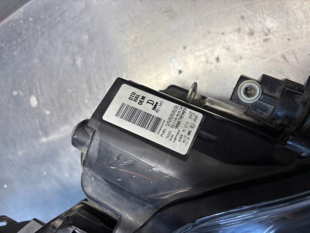 Frontscheinwerfer Toyota Auris 81110-02K30 LED Rechts Scheinwerfer Headlight SCH8802505838in