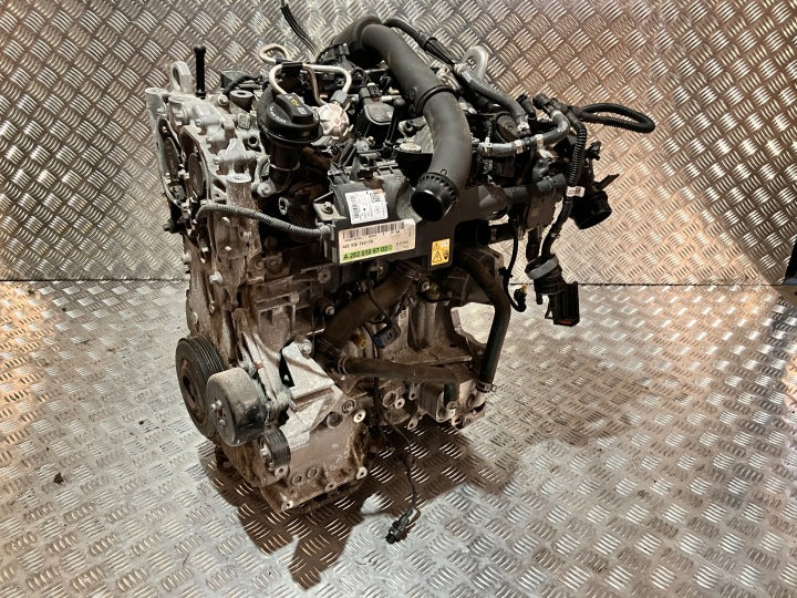 Motor Mercedes-Benz Gla H247 M282914 1.3 CGI 136PS 60TKm 2021 Benzin Komplett MOT2370323101gy