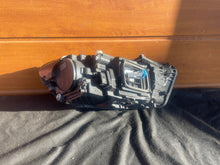 Laden Sie das Bild in den Galerie-Viewer, Frontscheinwerfer Mercedes-Benz W177 A1779062505 Links Scheinwerfer Headlight SCH9388613009wo