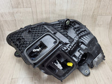 Laden Sie das Bild in den Galerie-Viewer, Frontscheinwerfer Mercedes-Benz W205 A2059061506 Links Scheinwerfer Headlight SCH8813039680rz