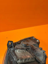 Laden Sie das Bild in den Galerie-Viewer, Frontscheinwerfer Opel Signum Vectra C 93185610 Xenon Rechts Headlight SCH9696309815fi