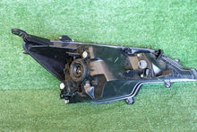 Load image into Gallery viewer, Frontscheinwerfer Mitsubishi Space Star 8301D445 Links Scheinwerfer Headlight SCH7152313864va