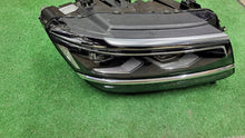 Laden Sie das Bild in den Galerie-Viewer, Frontscheinwerfer VW Tiguan 5NB941082D Rechts Scheinwerfer Headlight