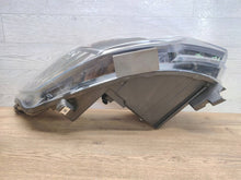 Load image into Gallery viewer, Frontscheinwerfer Renault Trafic III 260102899R Rechts Scheinwerfer Headlight SCH7902824192py
