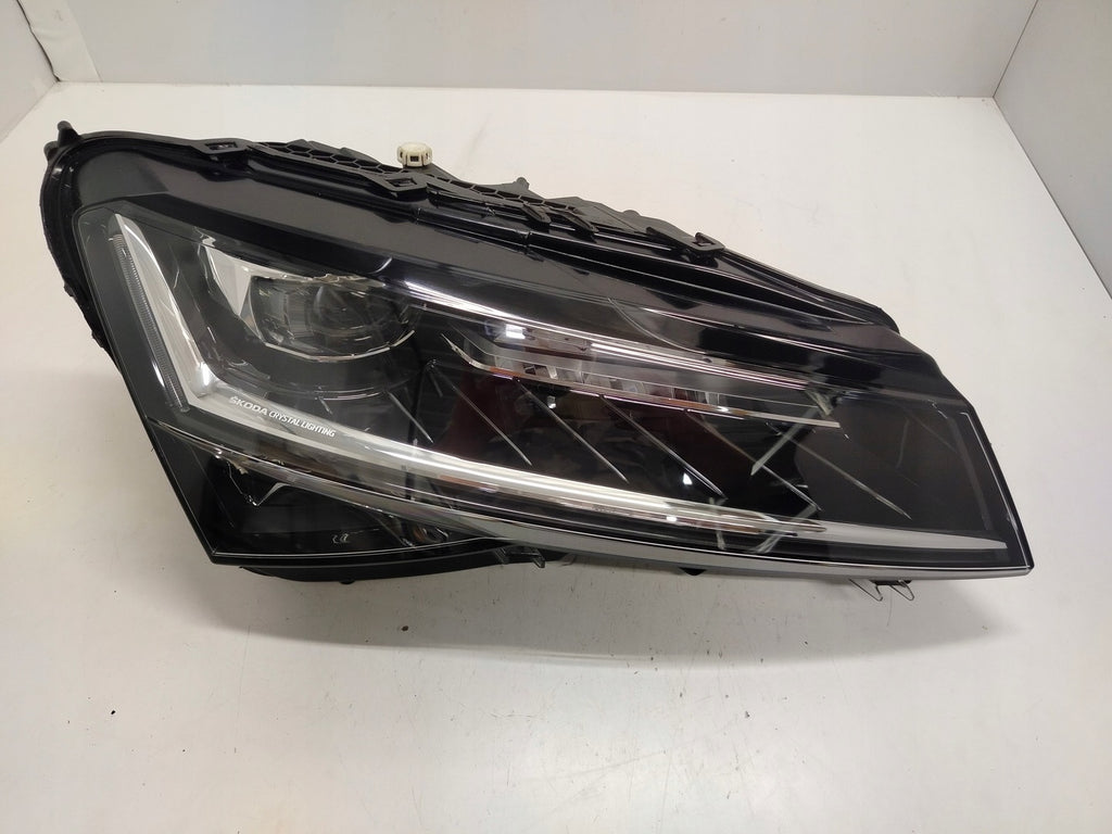Frontscheinwerfer Skoda Superb III 3V1941016E Full LED Rechts Headlight