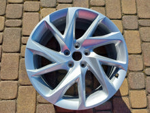 Load image into Gallery viewer, 1x Alufelge 18 Zoll 8.0" 5x112 40ET Silber Cupra Formentor I Rim Wheel FEL2742299595jj