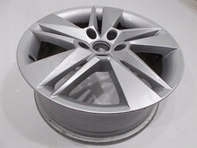 Load image into Gallery viewer, 1x Alufelge 17 Zoll 6.5" 5x112 41ET Glanz Silber 3V0601025BH Skoda Superb FEL7484295933vq