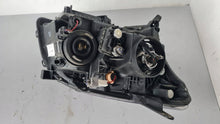 Laden Sie das Bild in den Galerie-Viewer, Frontscheinwerfer Toyota Avensis E1313388 20B738111424 Links Headlight SCH7600556307qr