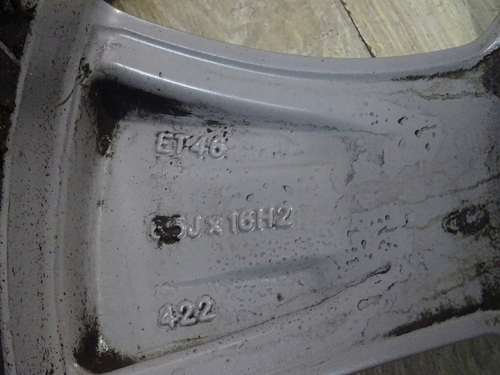 1x Alufelge 16 Zoll 6.5" 5x112 46ET Glanz Silber 5E0601025BE Skoda Octavia FEL5139786164up