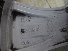 Laden Sie das Bild in den Galerie-Viewer, 1x Alufelge 16 Zoll 6.5" 5x112 46ET Glanz Silber 5E0601025BE Skoda Octavia FEL5139786164up