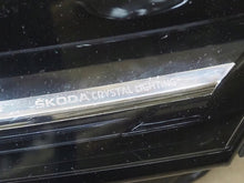 Load image into Gallery viewer, Frontscheinwerfer Skoda Octavia IV 5E4941015 Full LED Links Headlight SCH1186231795yu