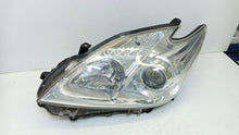 Laden Sie das Bild in den Galerie-Viewer, Frontscheinwerfer Toyota Prius Links Scheinwerfer Headlight SCH5478510058kl