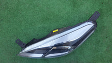 Laden Sie das Bild in den Galerie-Viewer, Frontscheinwerfer Ford Fiesta H1BB-13W030-AD Links Scheinwerfer Headlight SCH7486447988rg