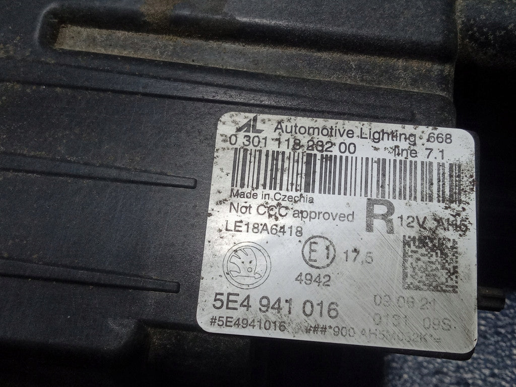 Frontscheinwerfer Skoda Octavia IV 5E4941016 LED Rechts Scheinwerfer Headlight SCH7083231191vz