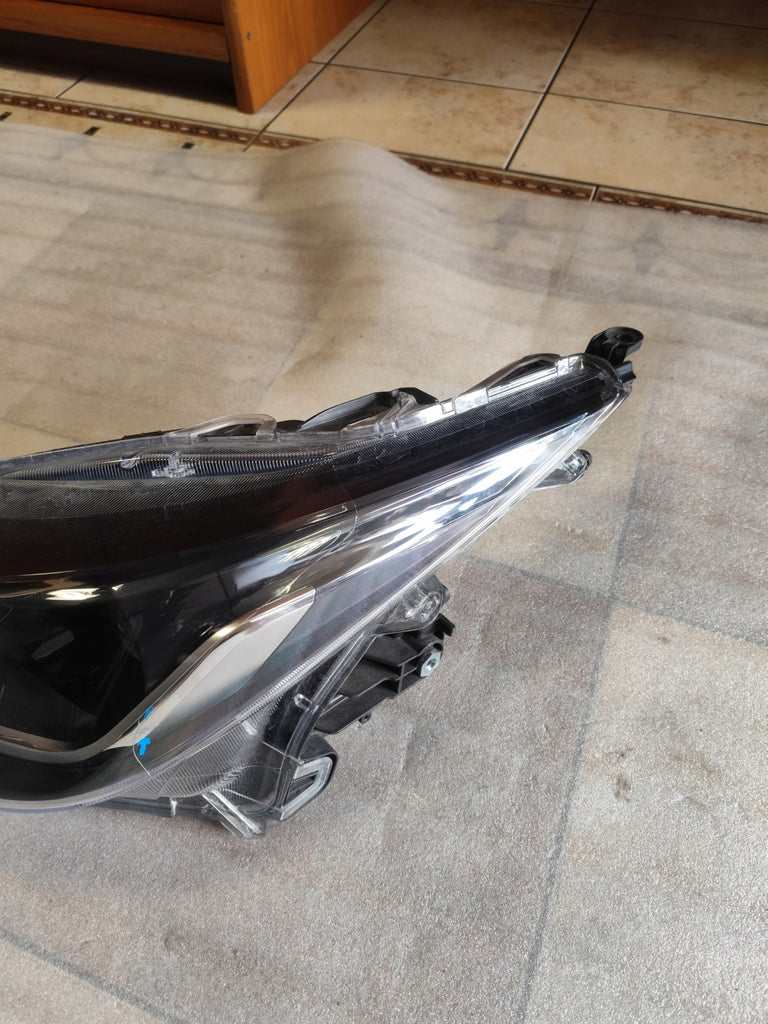 Frontscheinwerfer Toyota Corolla 8115002T31 Links Scheinwerfer Headlight SCH3861099658ud